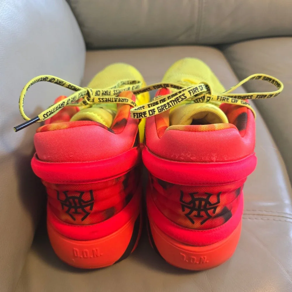 Adidas DON‎ Issue 2 Fire of Greatness Solar Yellow Orange H67570 Mens Size 11